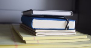 Jak je to s velikostmi papírů aneb formáty diářů a zápisníků