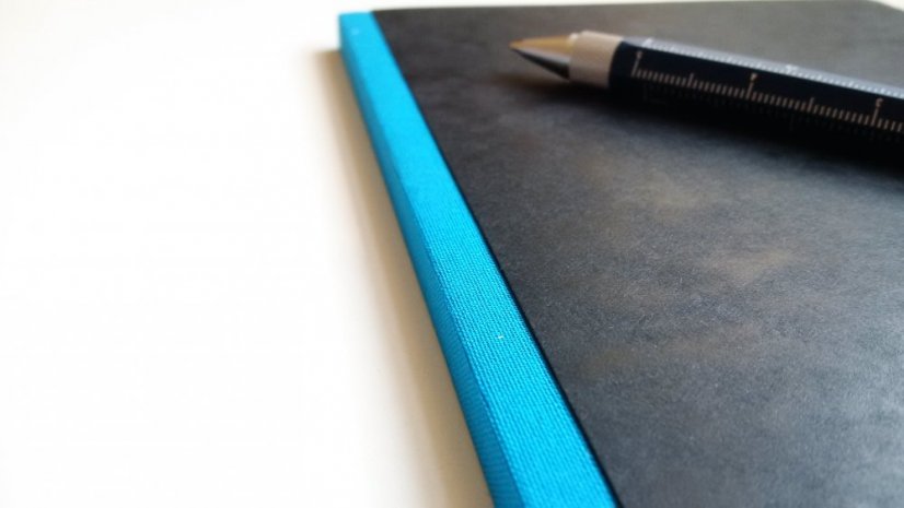 Zápisník A5 linkovaný s textilním hřbetem (více barev) - Barva: Modrá