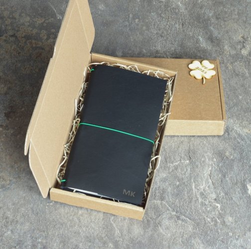 Kožený zápisník PALIN - Varianta: Černý s zelenou gumičkou
